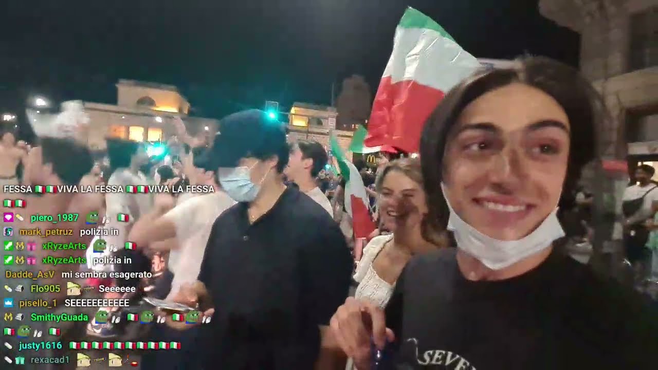 I FESTEGGIAMENTI A MILANO DOPO ITALIA - SPAGNA 5-3 d.c.r | Homyatol live *integrale*