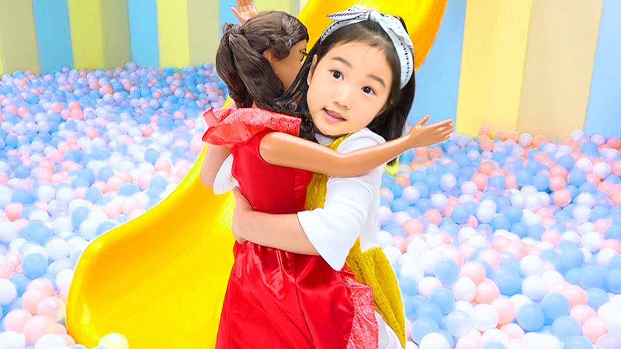 巨大人形プレイハウスディズニープリンセスとボラム
