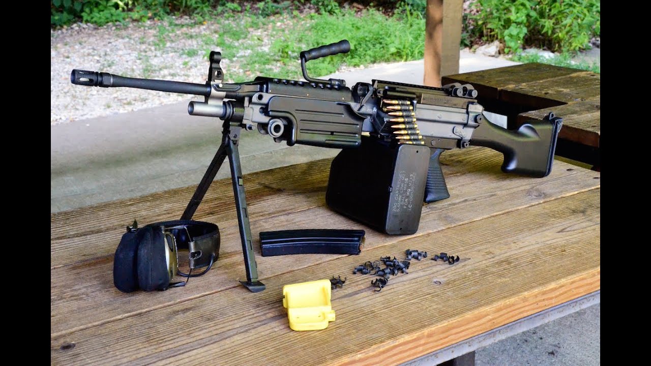 Stay Out Пулемет FN M249 SAW обзор