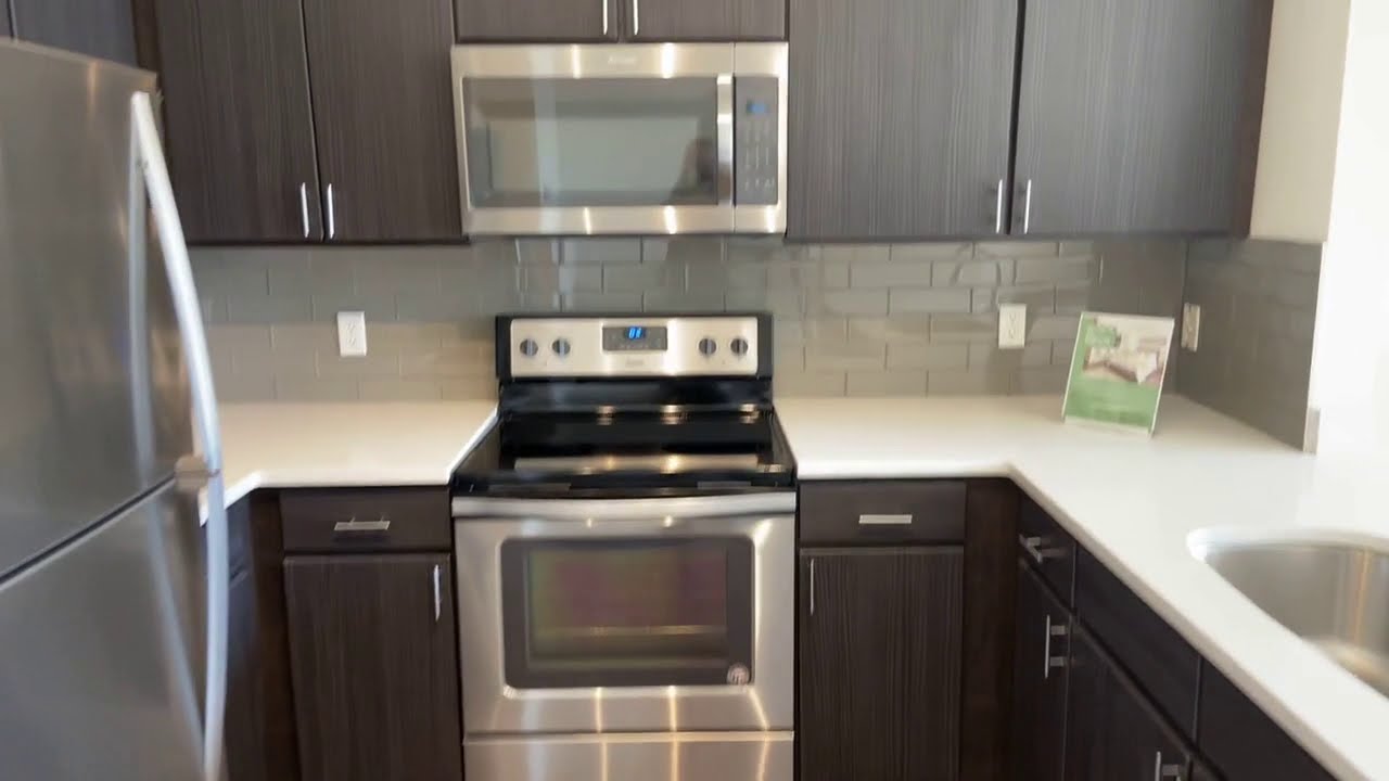 Virtual Studio Apartment Tour in Denver, CO - The Manhattan by Windsor