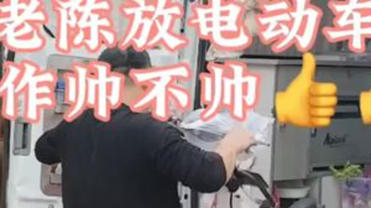 #东兴口岸，中越边境最东端，一个沿海小城和越南只是一水之隔，从中越友谊大桥过去，就是越南的芝街口岸，要过境的话需要提前一天办理通行证。