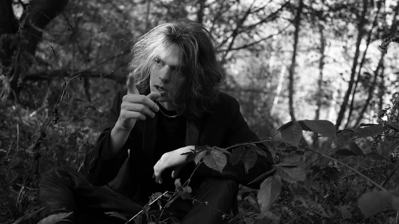 GLASSAND - MEET MY ABSURDISM (MUSIC VIDEO) PROD. GLASSAND