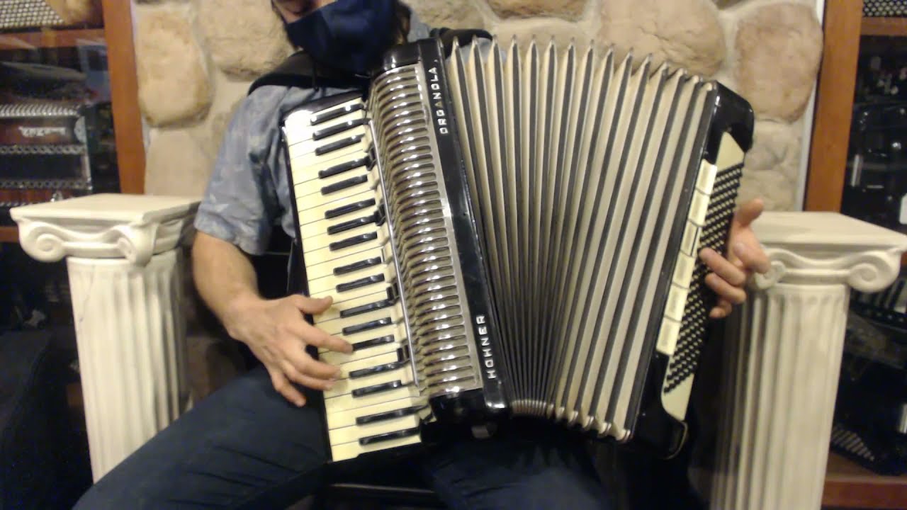 4325 - Black Hohner Organola Piano Accordion LMMH 41 120 $1799