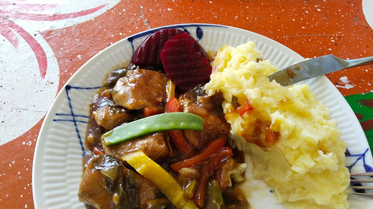 Braiserede Svinekæber – Klassisk Simreret med Dyb smag, Sauce og Kartoffelmos