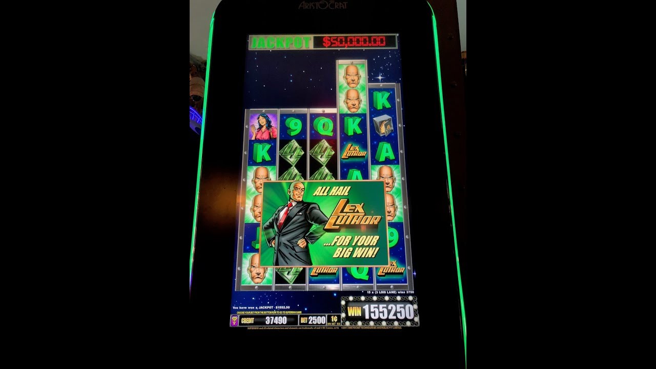 Hand Pay on Lex Luthor / Superman Slot at Paris Las Vegas