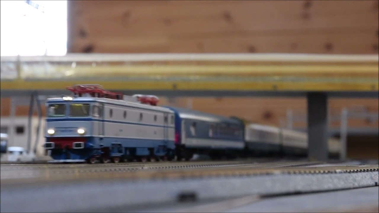 A806/305 "Tracia" CFR 060-EA DCC sound