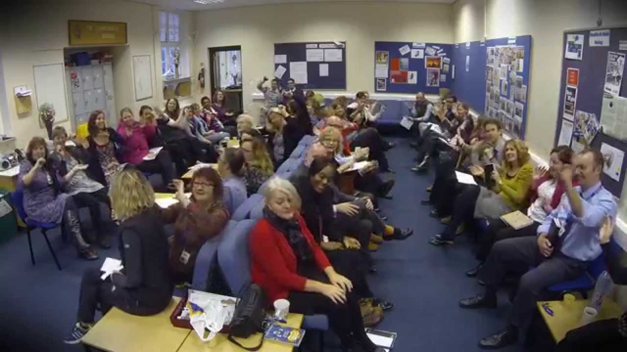 Come on Jamie (give us your old piano) #WinJamiesYamahaPiano - Subtitled