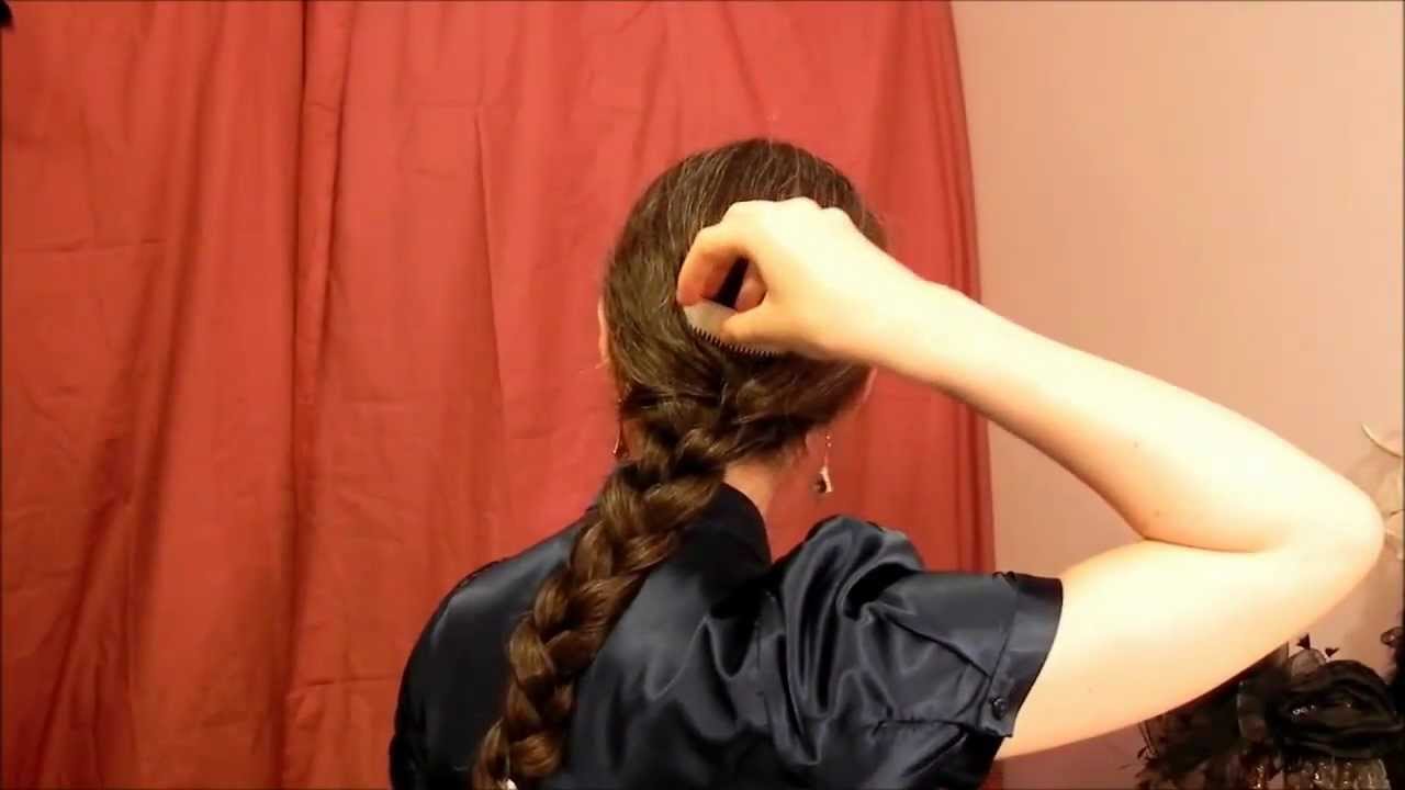 Egytyik&aacute;s hajviselet, szalaggal, f&eacute;sűvel (Kalotaszentkir&aacute;ly)