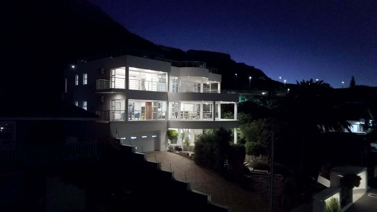 R21,000,000 | DISTINCTIVE GRANDEUR: Triple storey with iconic Rooftop | 40 Beresford Road