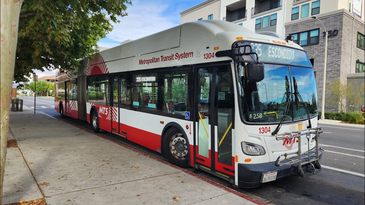 San Diego MTS 2015 New Flyer XN60 #1304