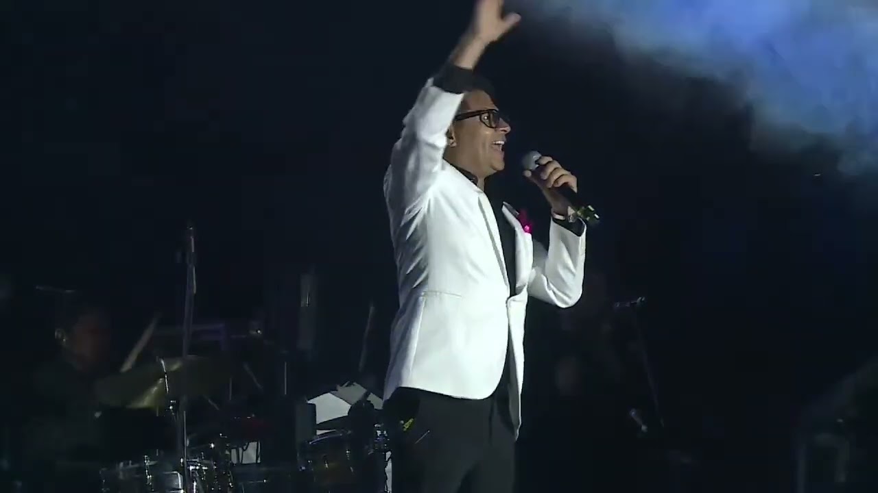 CHARLIE CARDONA EN VIVO CONCIERTO LAS LEYENDAS DE LA SALSA EN  EL CAMPIN BOGOTA COLOMBIA 2024