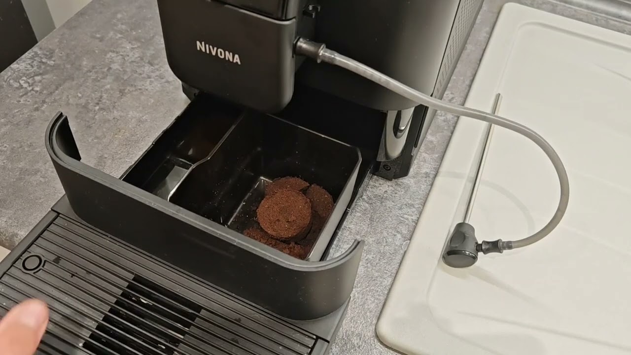 Ekspres do kawy NIVONA 8101 / 8102