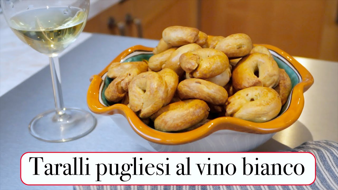 Taralli pugliesi al vino bianco e semi di finocchio pronti in 90 minuti. Ricetta veloce e squisita!