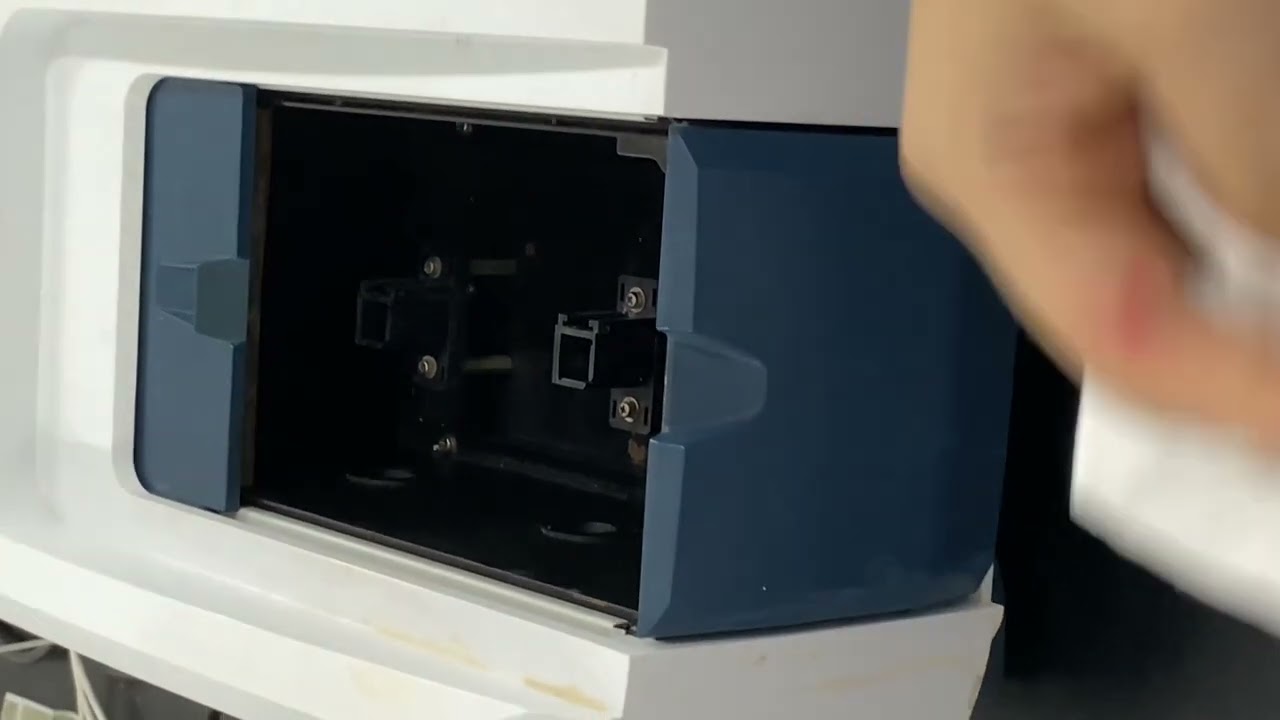 Cách sử dụng máy quang phổ tử ngoại uv vis/ How to use an UV-Vis Spectrophotometer./.