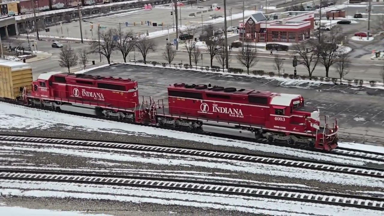 Railfanning the CSX and Indiana Railroad by Indianapolis Union Station Indianapolis, IN 12/06/25