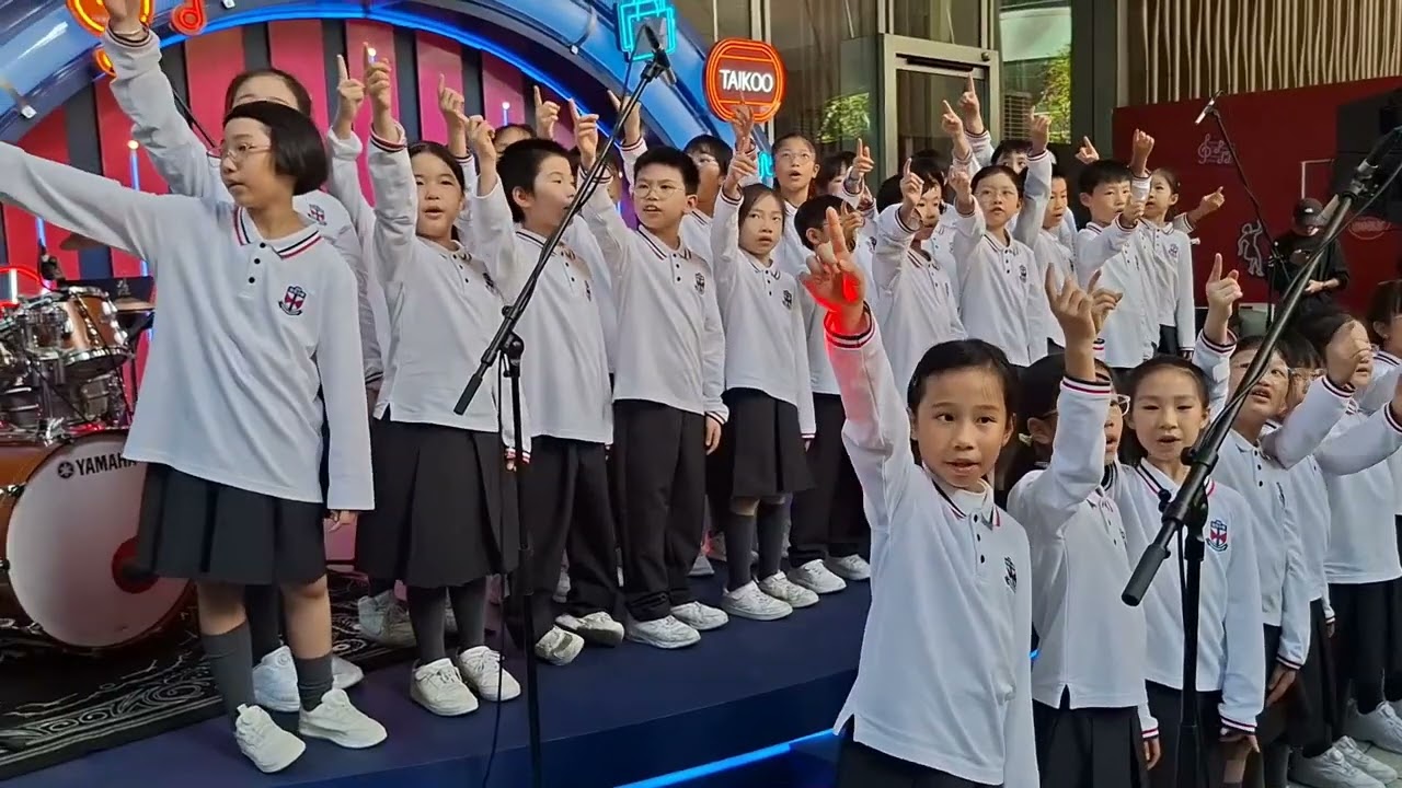 太古地產 2025太古坊白色聖誕市集 太古小學學生合唱團獻唱聖誕歌曲 11-Dec-2025