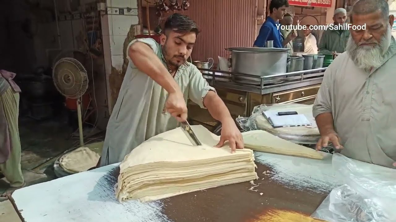 Dough Machine Modern Food Processing Technology | Pakistan's Biggest Rumali Roti | Manda Roti Making