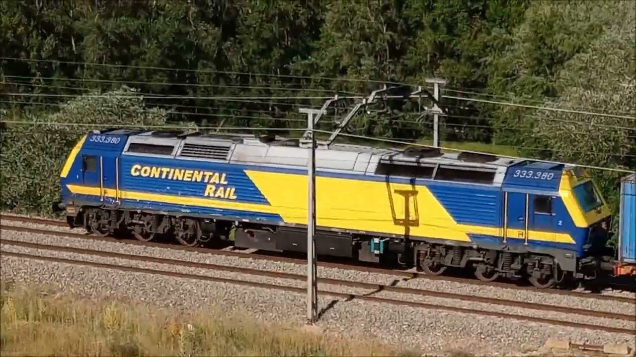 250 - Mercancías.  CONTINENTAL RAIL 333 Teco .#.  RENFE 253 Siderúrgico.