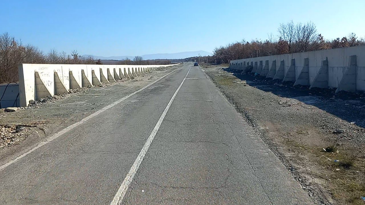 GJAKOVE-PRISHTINE. Perditesim ne zgjerimin e rruges ne segmentin Bec-Rakovin