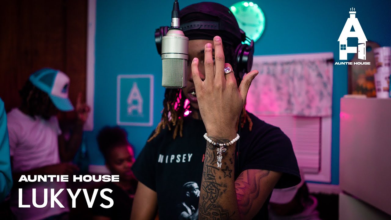 LuKyVs - One Day | Live Performance @AuntieHouse_