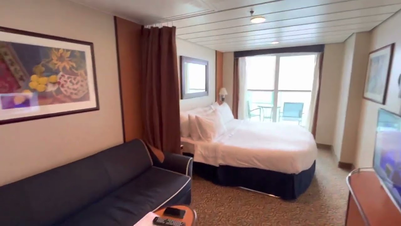 Brilliance of the Seas Cabin 9252 - Obstructed Spacious Balcony Room