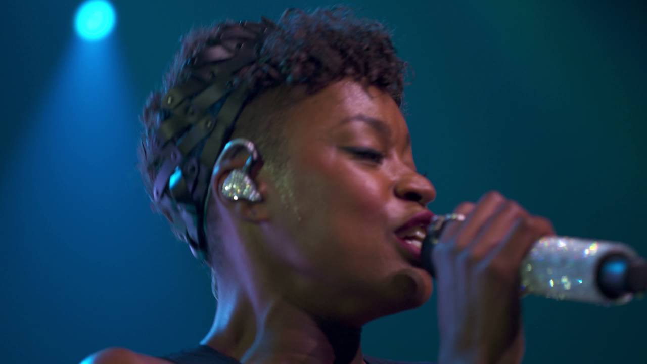Fitz and The Tantrums - Roll Up (Live on the Honda Stage at the iHeartRadio Theater LA)