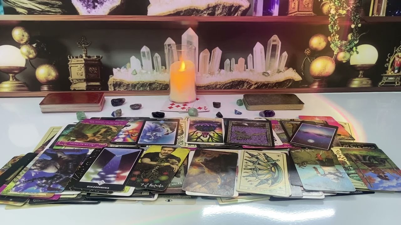 SAGITTARIUS WEEKLY ~ THINGS ARE NOT AS THEY APPEAR! TH - ST SAGITTARIUS LOVE TAROT READING