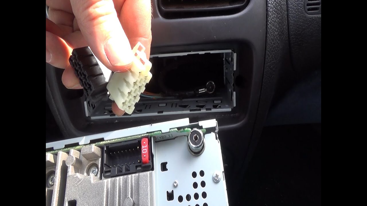 Remplacer un autoradio origine par un autoradio Pioneer pas à pas