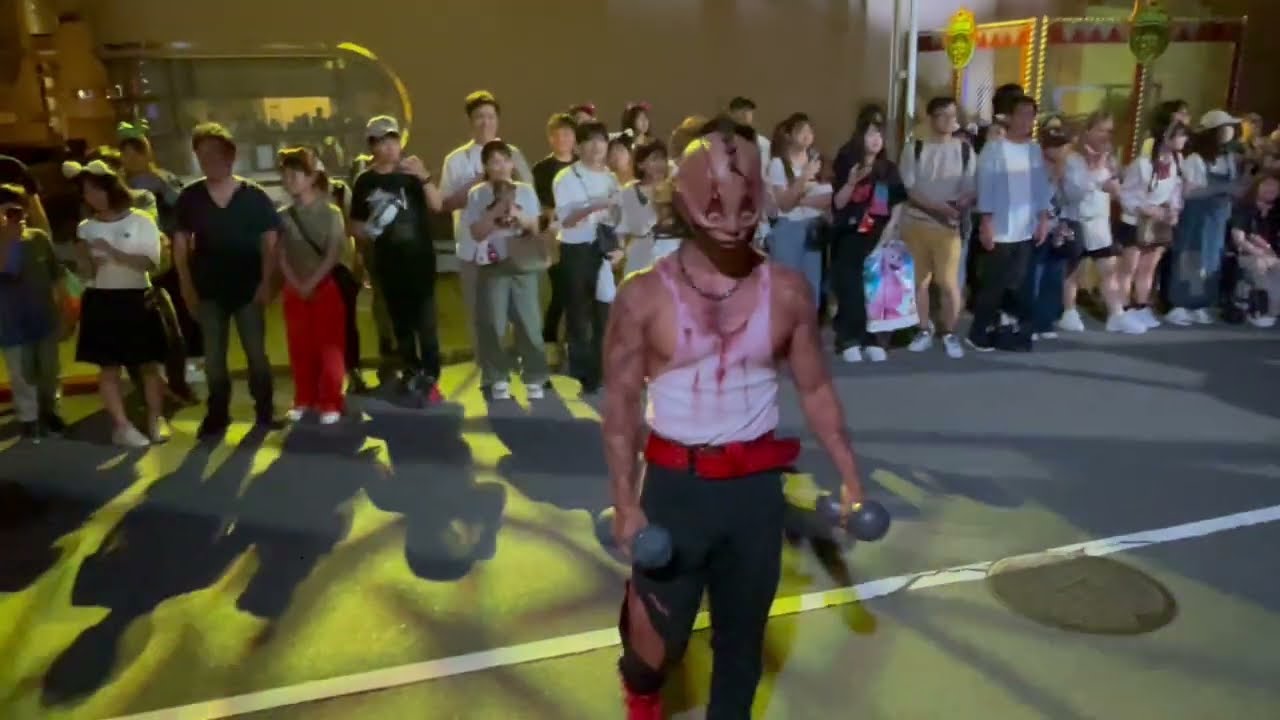 【USJ】マッスルゾンビ・ストリートゾンビ・ハロウィーンホラーナイト  (サイコサーカス) in ユニバーサル・スタジオ・ジャパン　2023年9月16日　19時20分の回