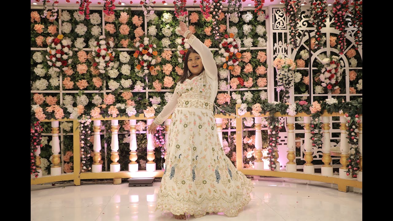 BridesMaid Dance | Indian Wedding | Raanjhanaa Hua Mai Tera | #RiAsh #WedMomentz