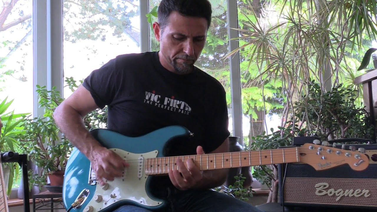 IBANEZ TS808HW  -  FENDER STRATOCASTER AM STANDARD  -  BOGNER DUENDE 15W