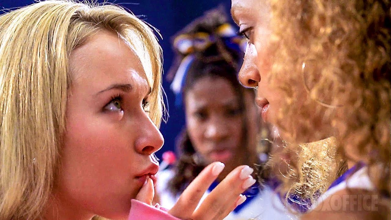Accidenti, Barbie è proprio brava! | Ragazze nel pallone - Tutto o niente | Clip in Italiano 🔥 4K