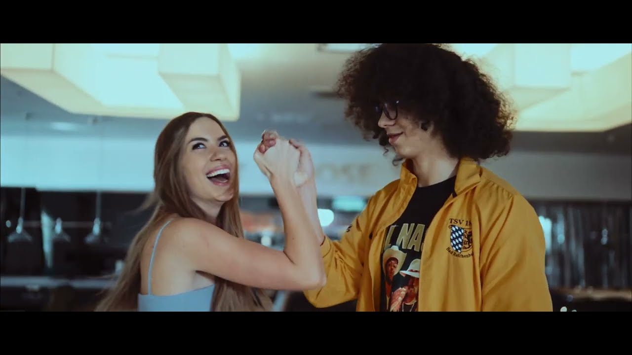HIRO - CRUSH | OFFICIAL MUSIC VIDEO |
