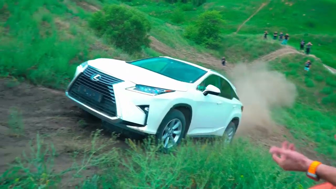 OFF-ROAD BATTLE: Lexus RX vs Mercedes GLE — Who Conquers the Hill?
