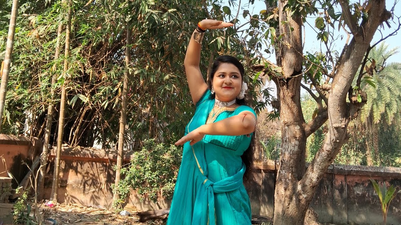 Bolna  halke halke // Dance cover // 🌷🌷🌸❤️// Srijati Ghoshal 