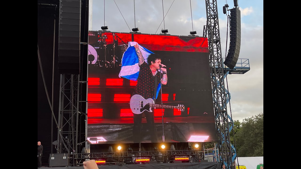 HELLA MEGA TOUR Bellahouston Park Glasgow 29/06/2022