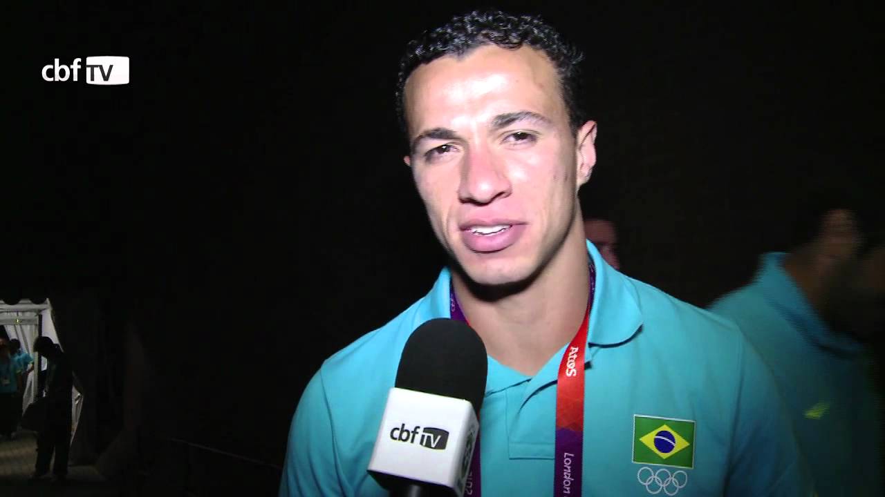 Dami&atilde;o  fala com a CBF TV ap&oacute;s a vit&oacute;ria contra o Egito