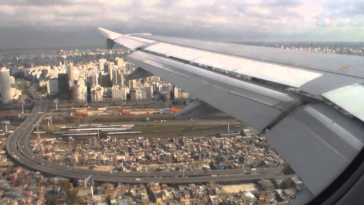 Increible vista de Buenos Aires - Aproximacion y aterrizaje Airbus A320 de Lan