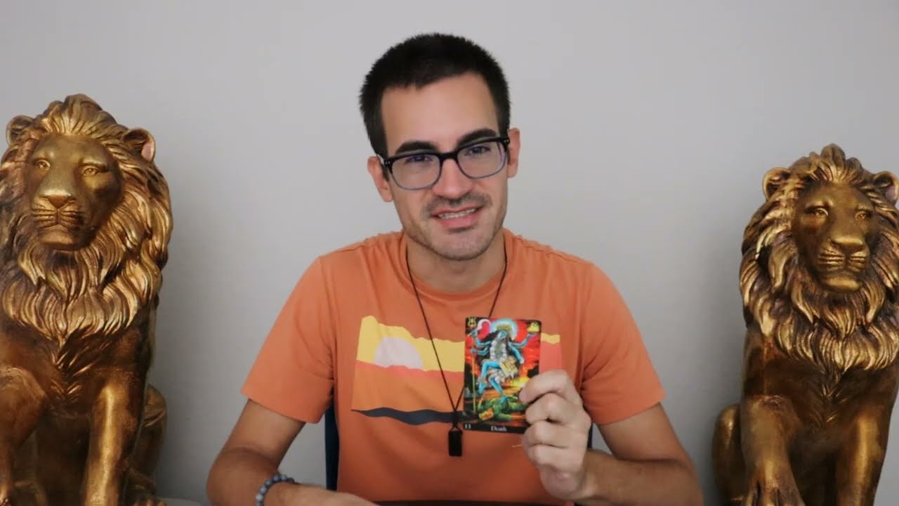 September 2025 Predictions 🎴 Pluto Out of Bounds 🌍 Tarot Reading (ASMR)