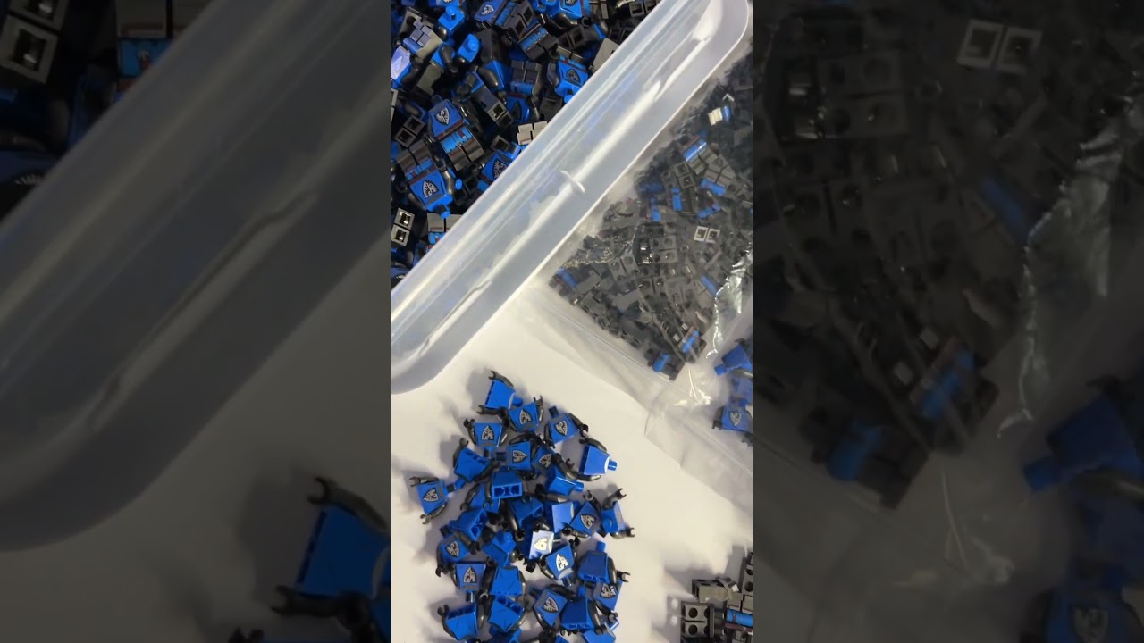 How do I measure these LEGO Black Falcons... by count or Weight? #lego #legocastle #legoarmy