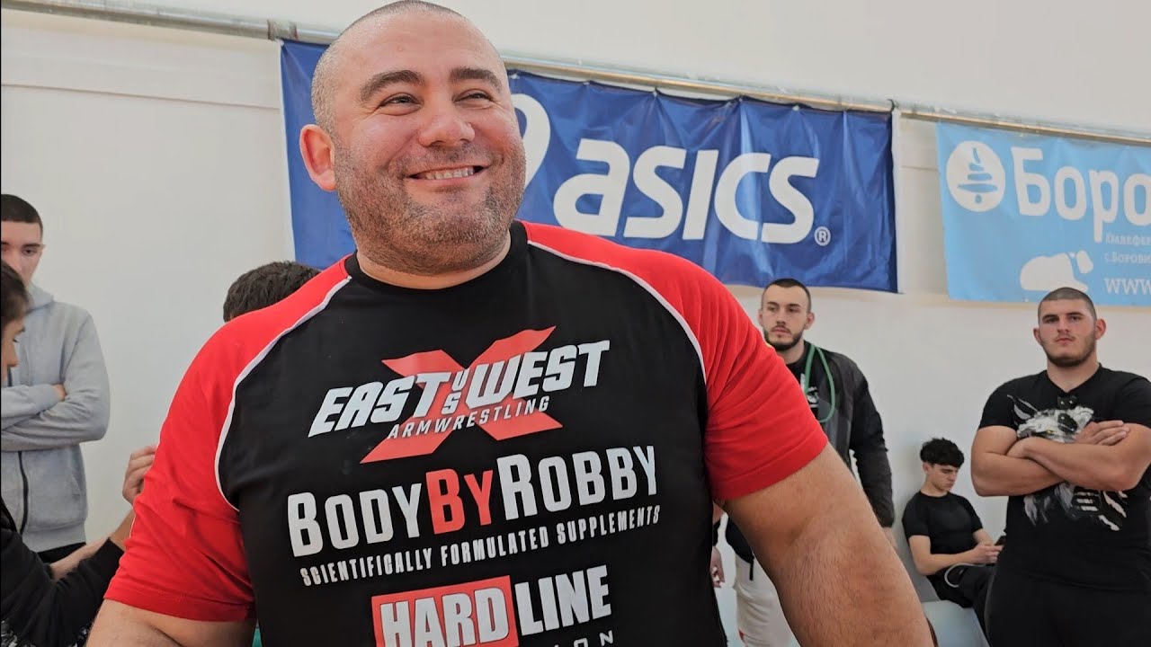 ARM WRESTLING BULGARIAN NATIONALS/ SIDE TABLE