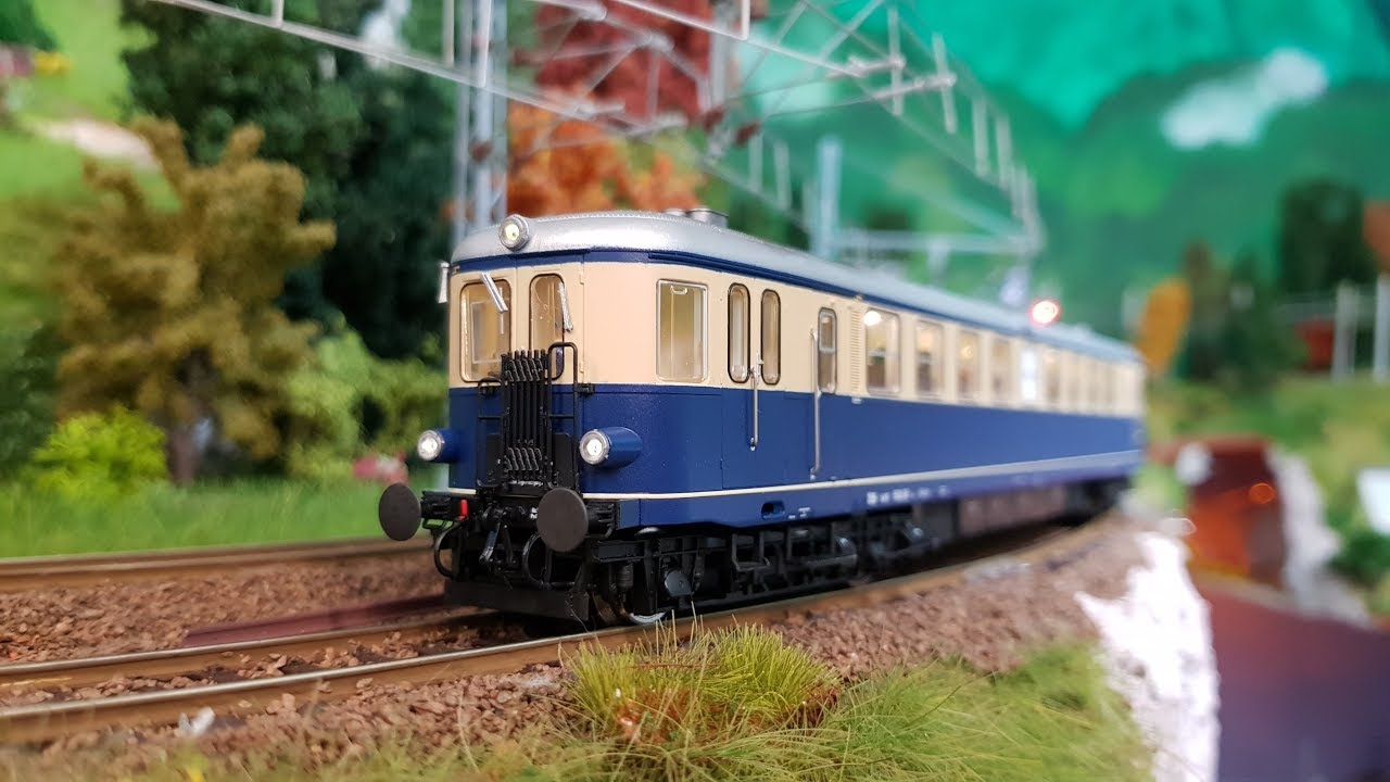 Neustadt an der S&uuml;dbahn - Roco &Ouml;BB 5042 Nostalgiefahrt