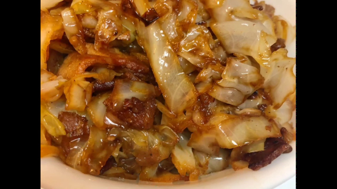 Southern Fried Cabbage Recipe - cabbage and bacon side dish perfect for Thanksgiving and Christmas
