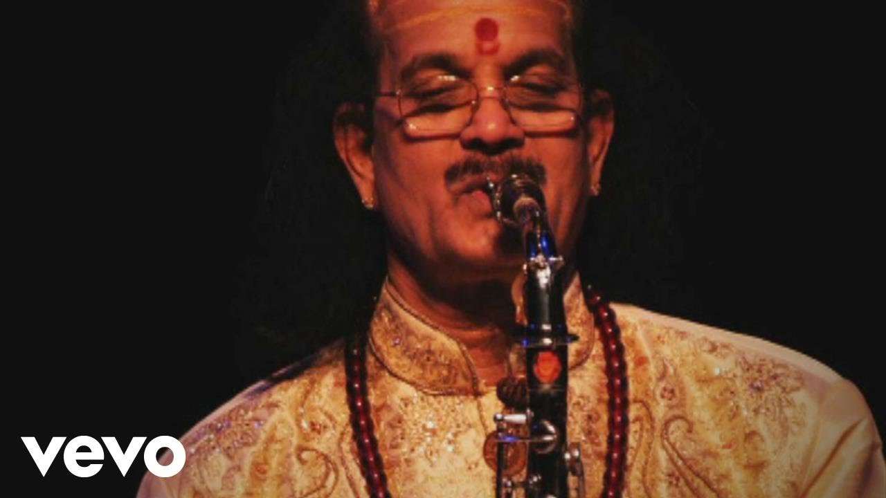 Kadri Gopalnath - Raga Neelambari (Uyyala Loogavayya) (Pseudo Video)