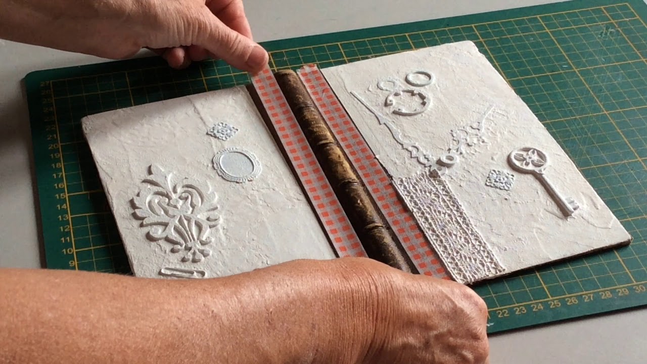 Isabel Scrap   Décorer la couverture d'un vieux livre 