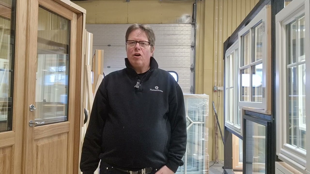 F&ouml;nster d&ouml;rrar och uterum. Naturf&ouml;nster: F&ouml;nster d&ouml;rrar skjutd&ouml;rrar skjutpartier kopplade f&ouml;nster.