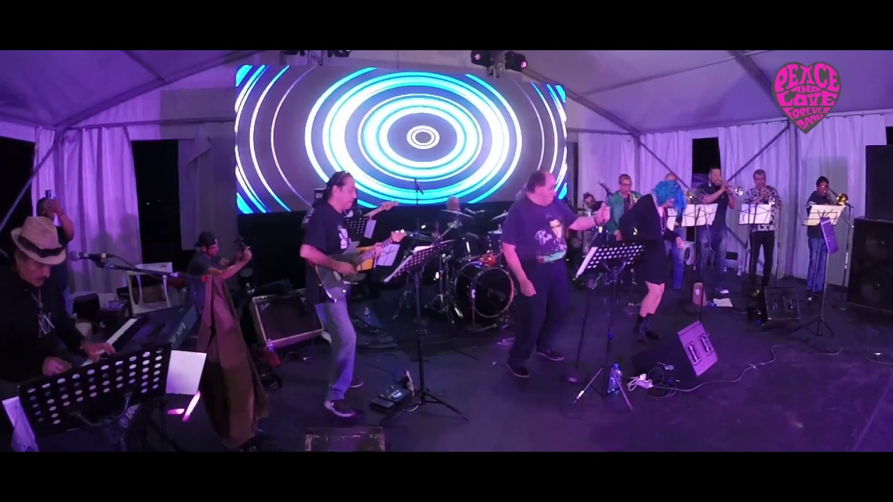 Peace and Love - En vivo desde Cuidad Universitaria (Show Completo)