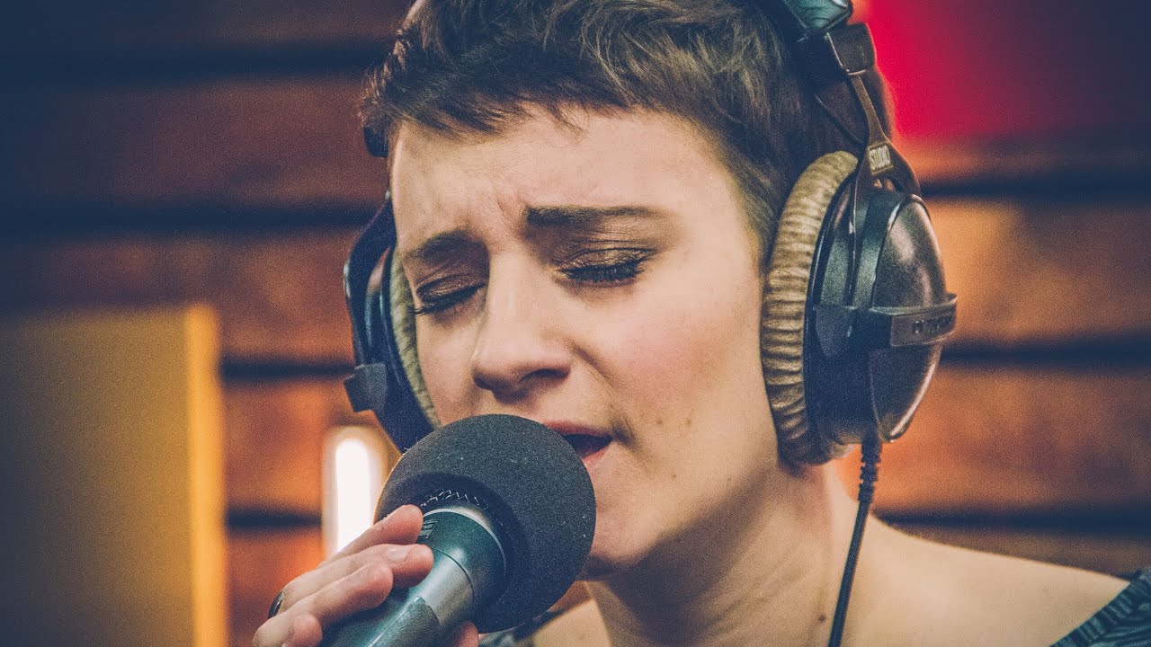 Noémie Wolfs - Burning (live)