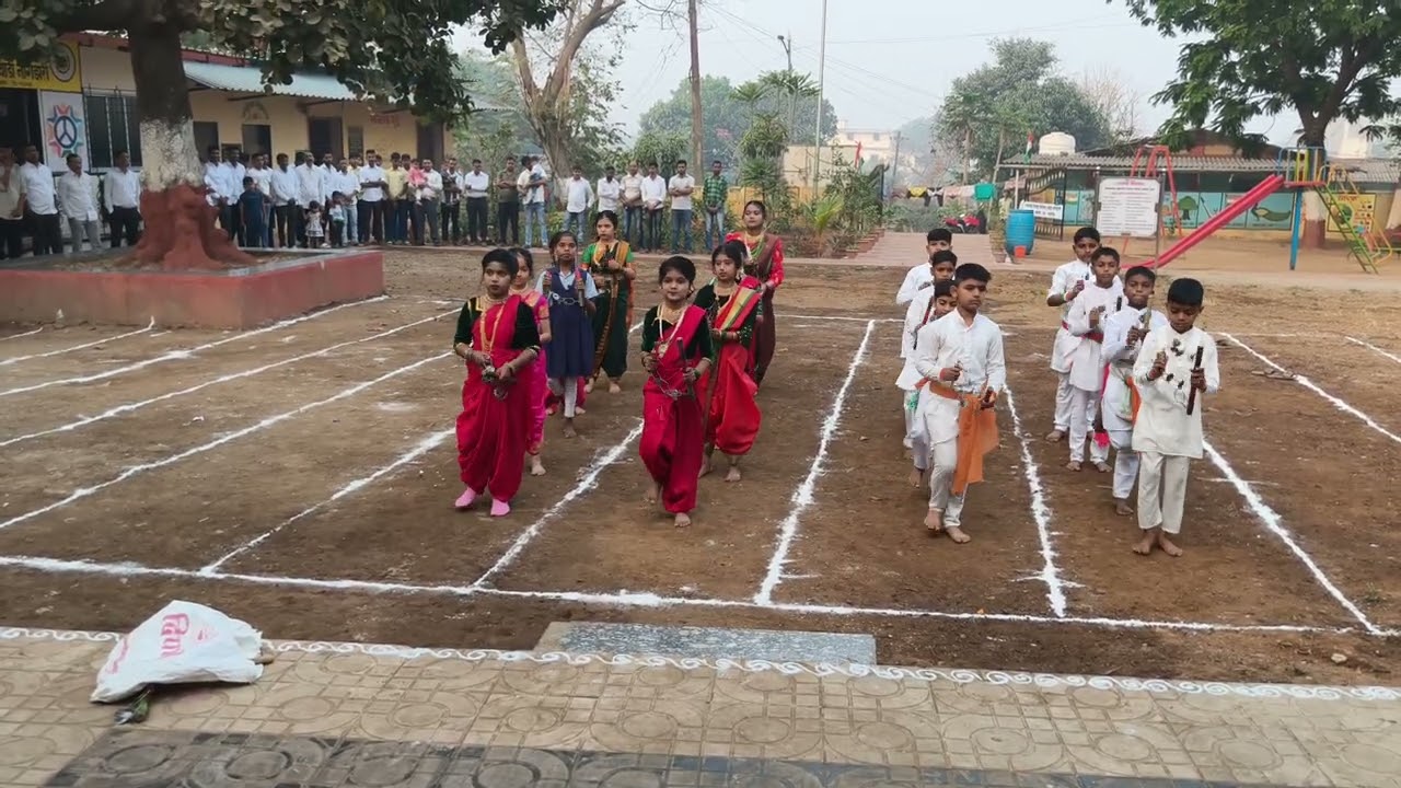 आमच्या school मध्ये आम्ही सगळ्या students ने छान performance केला.,💃🤩