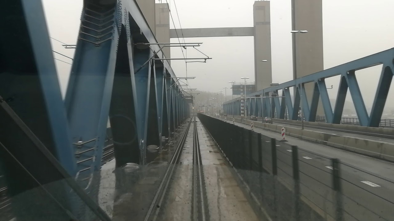 Met trein over Calandbrug